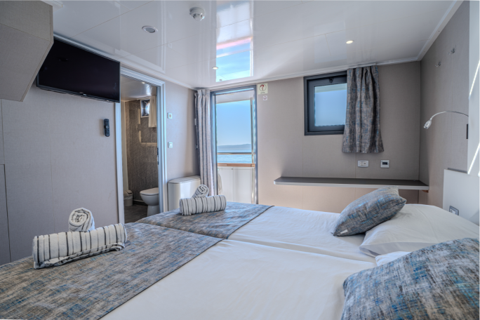 Premium cabin view 3
